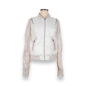 Lululemon Run: Two To Make It True Jacket White / Dune size 6